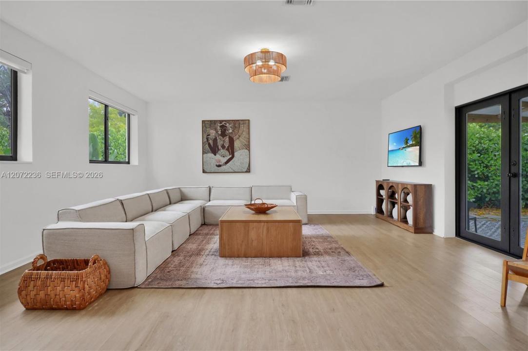 125 NE 150th St, Miami, Floride 33161, États-Unis