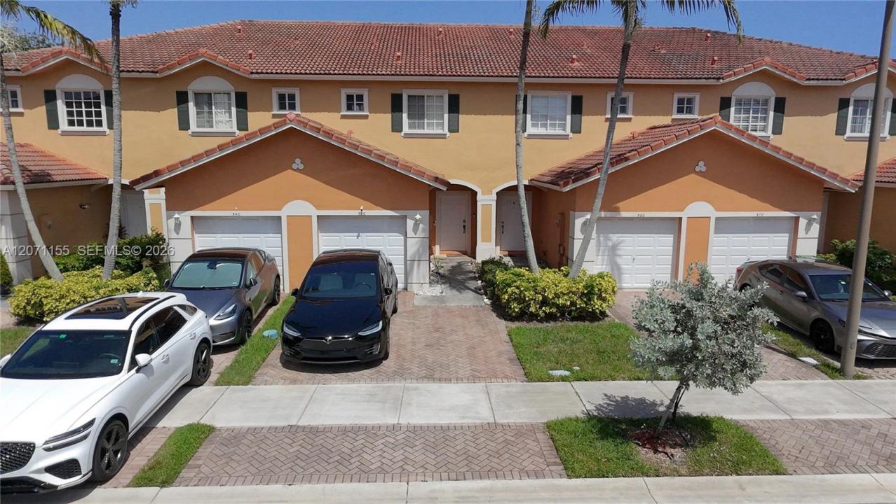 550 Saint Tropez Ln, Margate, Florida 33068, USA