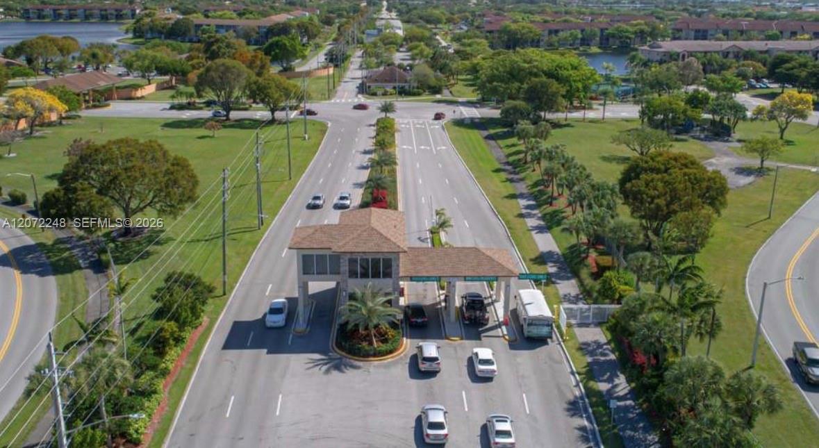 901 SW 128th Ave 414E, Pembroke Pines, Floride 33027, États-Unis