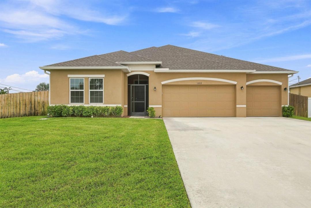1008 SW Ingrassina SW Avenue, Port St. Lucie, فلوريدا 34953, الولايات المتحدة
