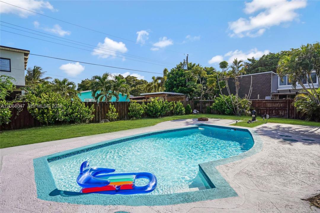 912 NE 9th Ct, Pompano Beach, Florida 33060, Stati Uniti