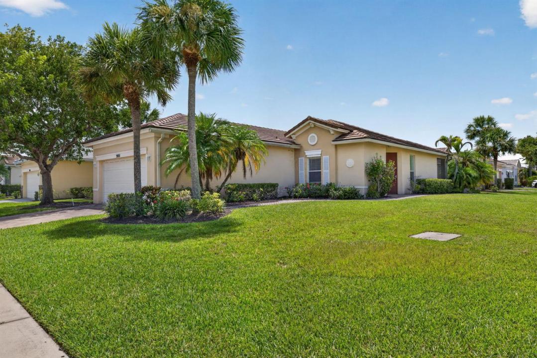 9801 SW Glenbrook Drive, Port St. Lucie, Florida 34987, USA