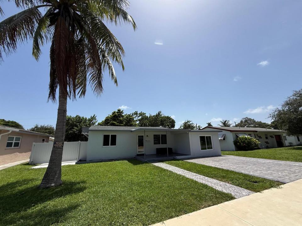 637 SW 2ND Street, Hallandale Beach, Floride 33009, États-Unis