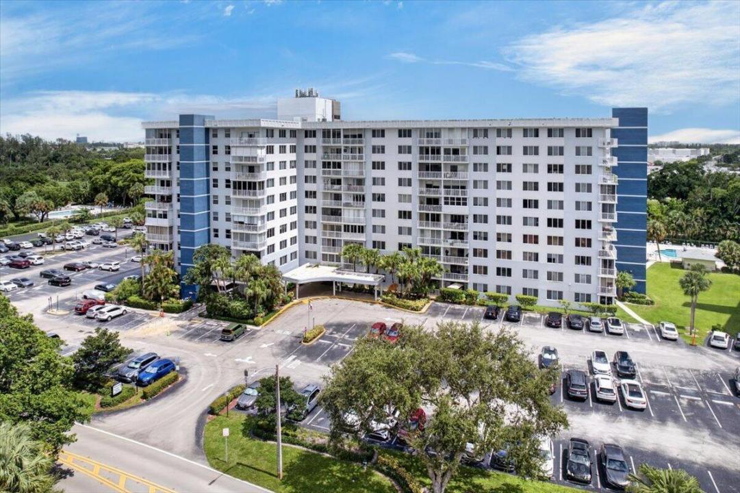 4200 Hillcrest Drive 217, Hollywood, Floride 33021, États-Unis