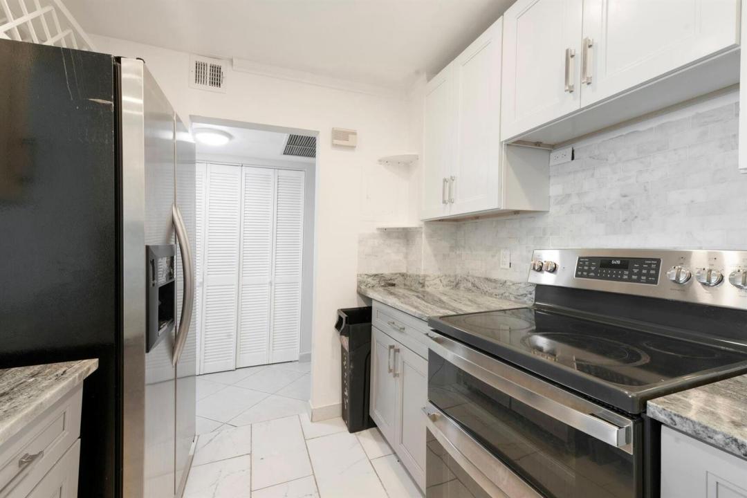 3800 N HILLS Drive 402, Hollywood, Floride 33021, États-Unis