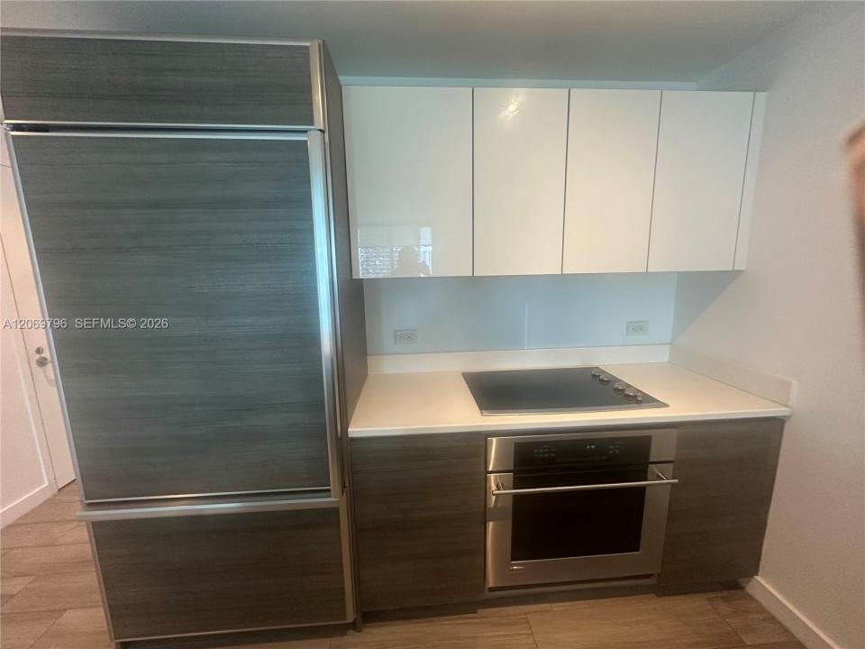 1100 S Miami Ave 2807, Miami, Florida 33130, Stati Uniti