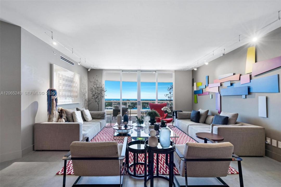 21050 Point Pl 1006, Aventura, Florida 33180, USA