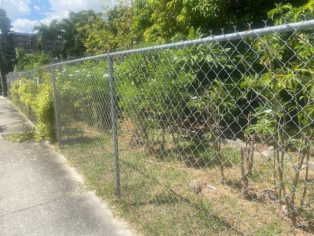 425 NW 7TH, Fort Lauderdale, Floride 33311, États-Unis