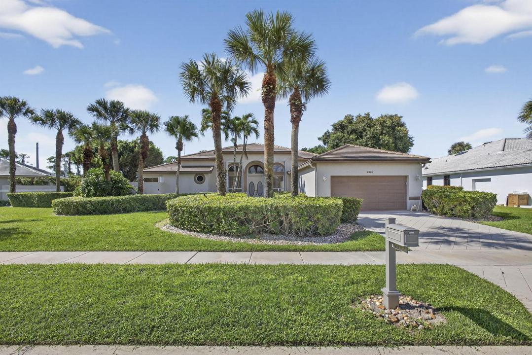 4912 Exeter Estate Lane, Lake Worth, Florida 33449