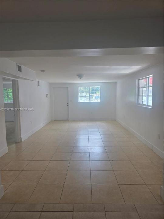 1921 NW 59th St D, Miami, Florida 33142, USA