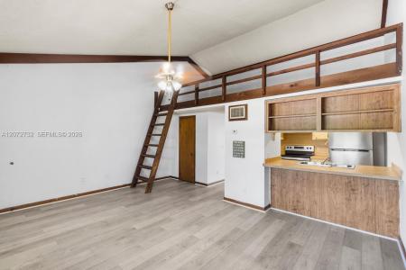 2005 Carlton Drive 5, Melbourne, Florida 32935, Stati Uniti