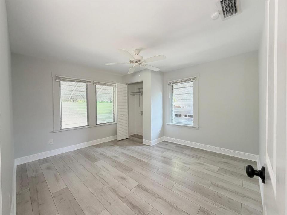 528 N J Street, Floride 33460, États-Unis