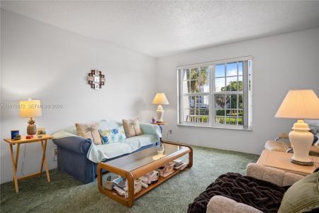 380 NW 69th Ave 205, Plantation, Florida 33317, USA