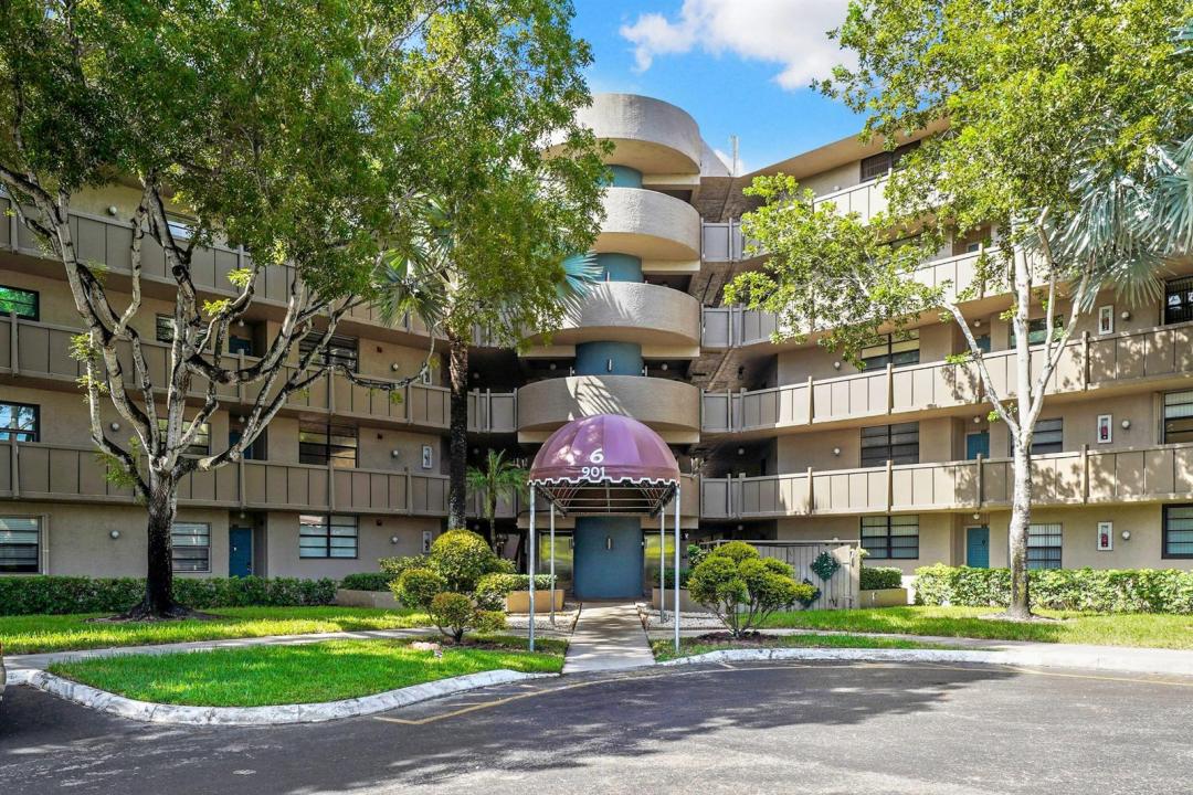 901 Colony Point Circle 207, Pembroke Pines, Floride 33026, États-Unis