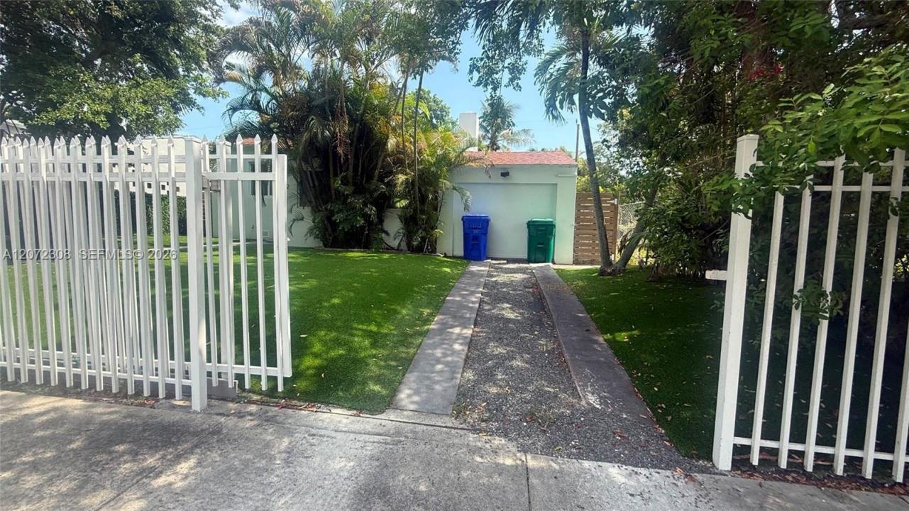 52 NE 51st St, Miami, Florida 33137, USA