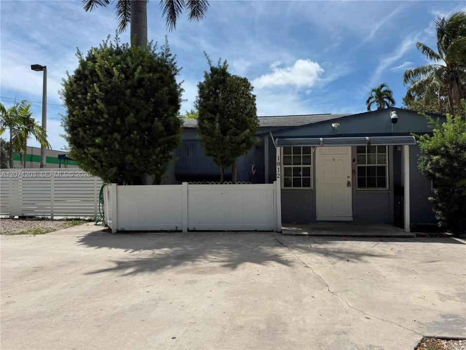 1812 Coolidge St 1, Hollywood, Florida 33020, USA