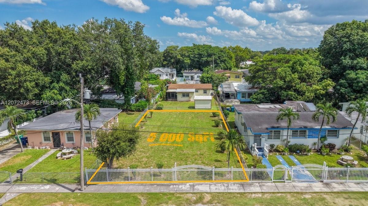1967 NW 52nd St, Miami, Floride 33142, États-Unis