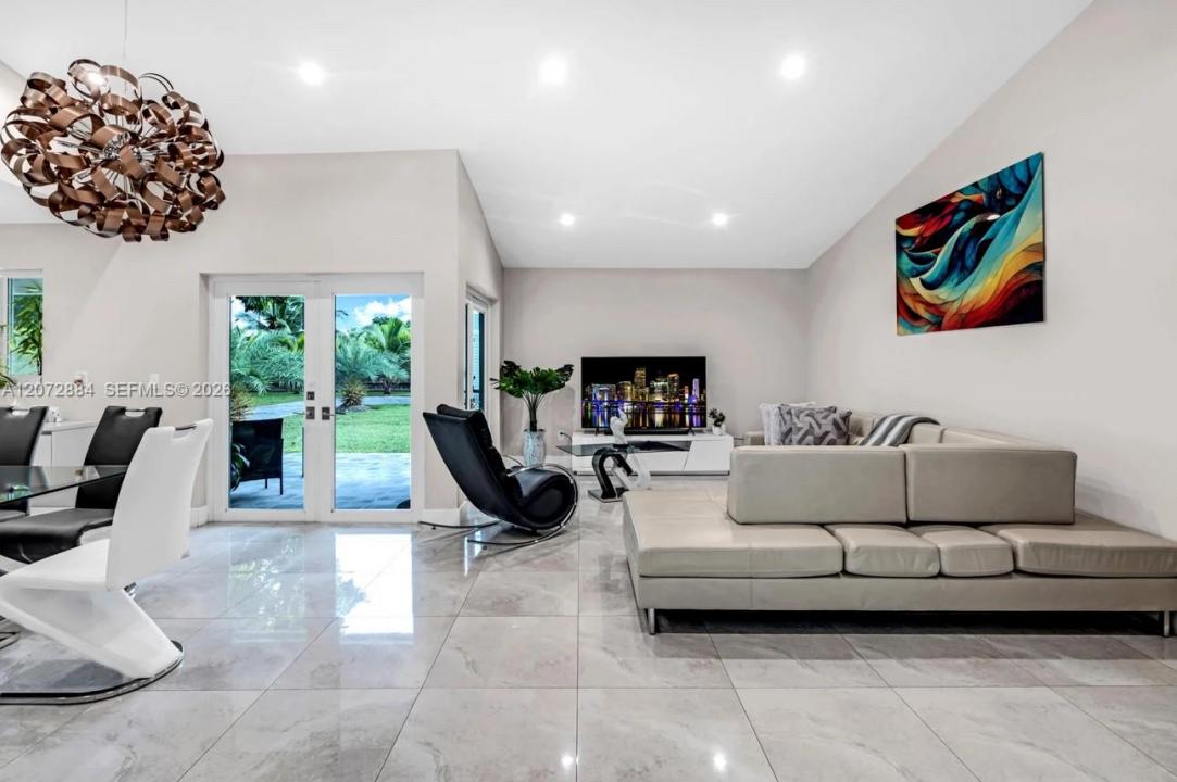 16255 SW 281st St, Homestead, Floryda 33033, USA