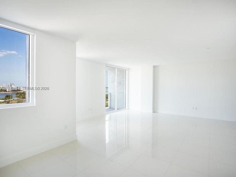 244 Biscayne Blvd 1202, Miami, Flórida 33132, Estados Unidos