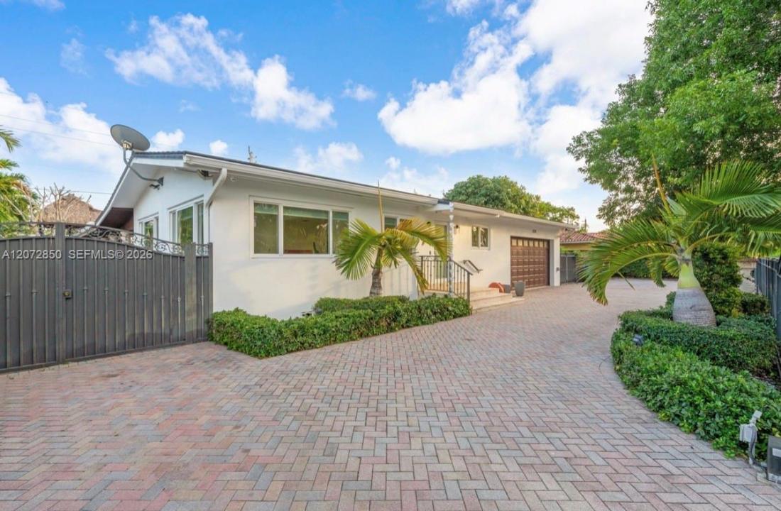 5330 SW 7th St, Miami, Florida 33134, Stati Uniti