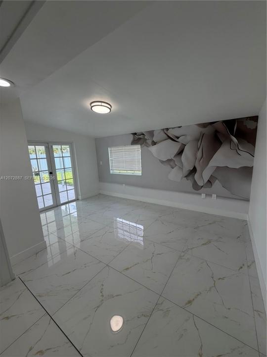 6480 W 13th Ave NA, Hialeah, Florida 33012, Stati Uniti