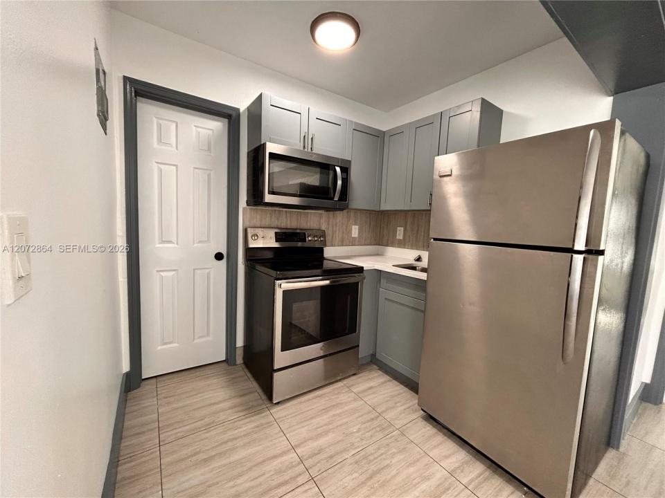 1928 Wilson St 3, Hollywood, Floride 33020, États-Unis