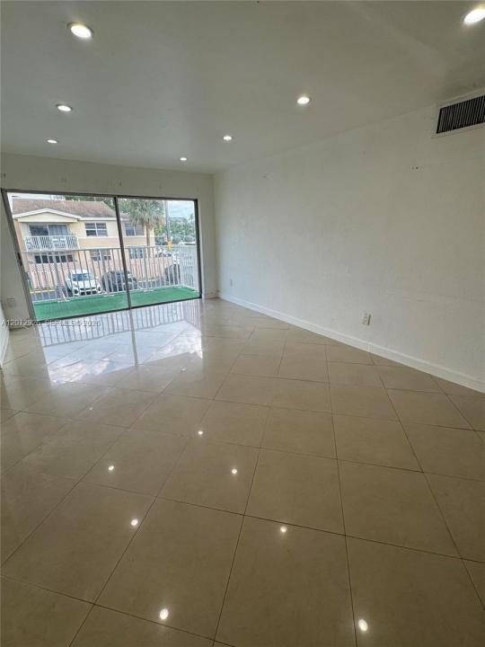 4530 NW 79th Ave 2D, Doral, Flórida 33166, Estados Unidos