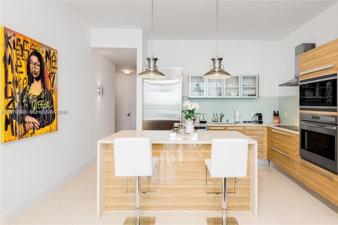 2020 N Bayshore Dr 1009, Miami, Florida 33137, USA