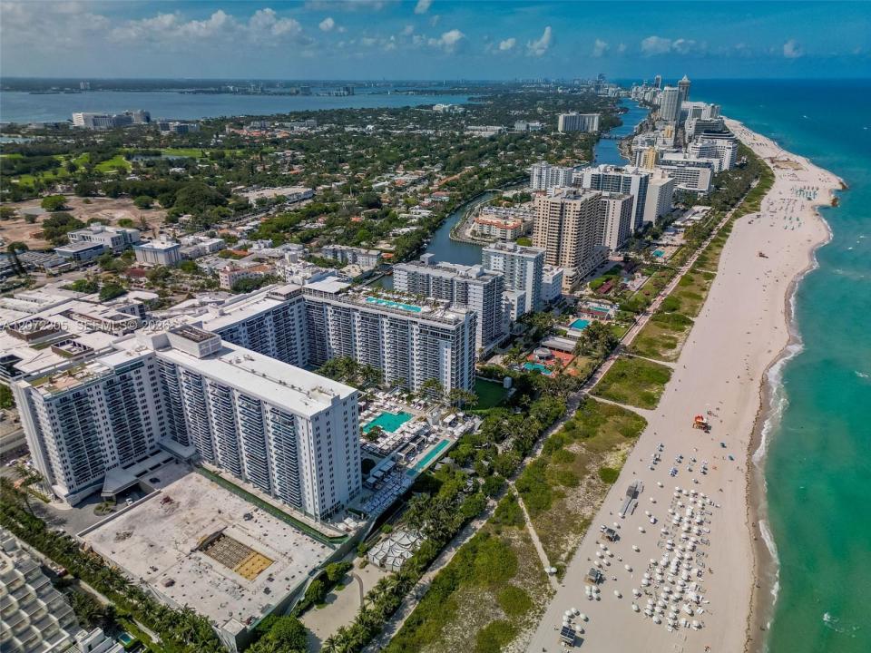 2301 Collins Ave 1014, Miami Beach, Florida 33139, USA