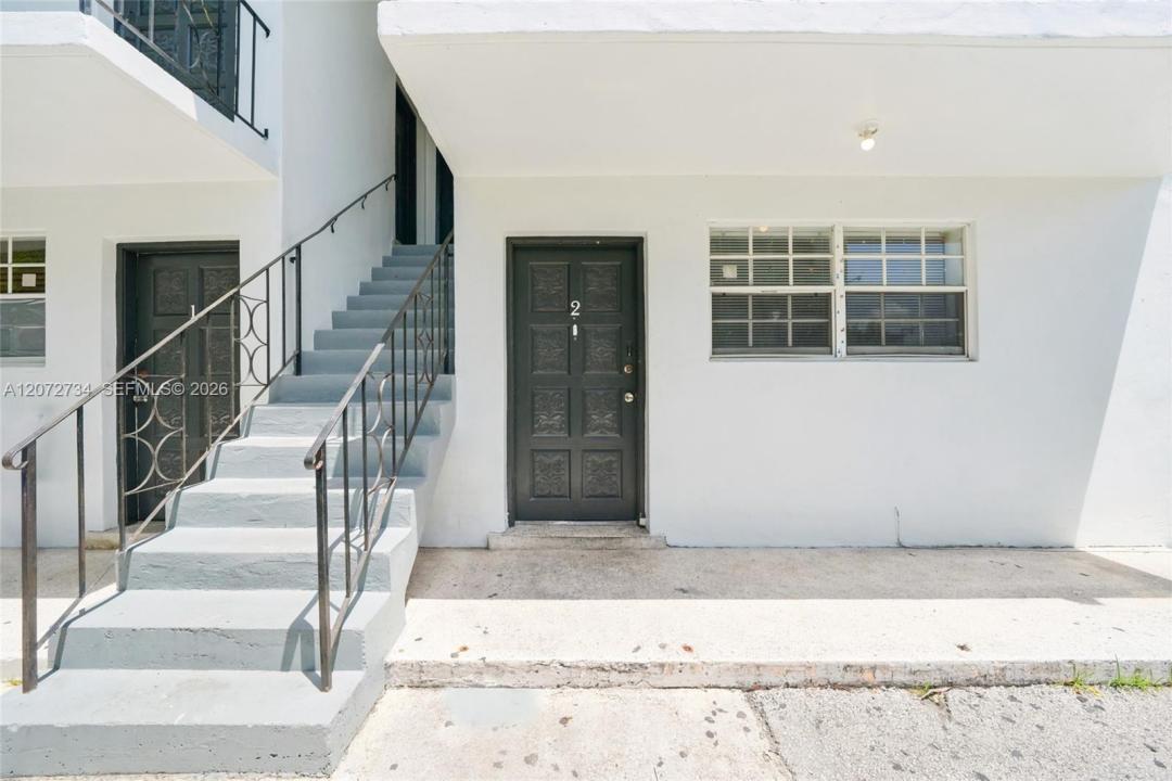 219 NW 10th Ave APT #2, Miami, Floride 33128, États-Unis