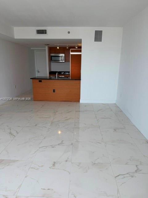 50 W Biscayne Blvd 3907, Miami, Florida 33132, USA