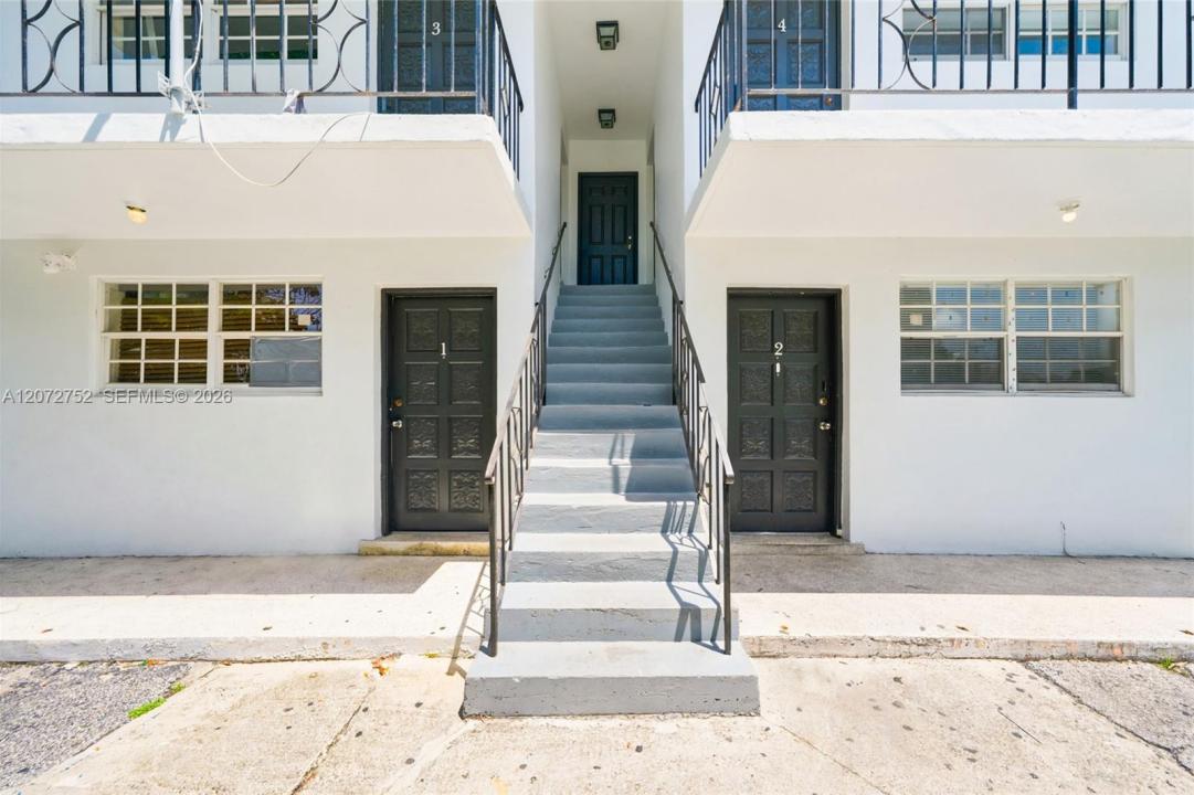219 NW 10th Ave APT #4, Miami, فلوريدا 33128, الولايات المتحدة