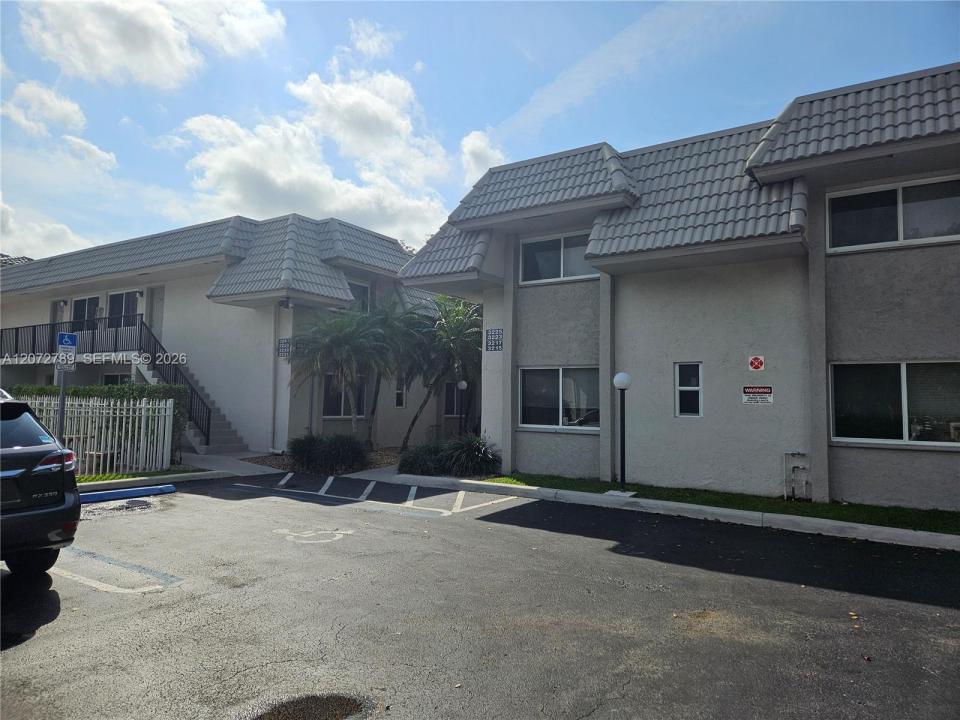 3273 NW 102nd Ter 3273, Coral Springs, Florida 33065, USA