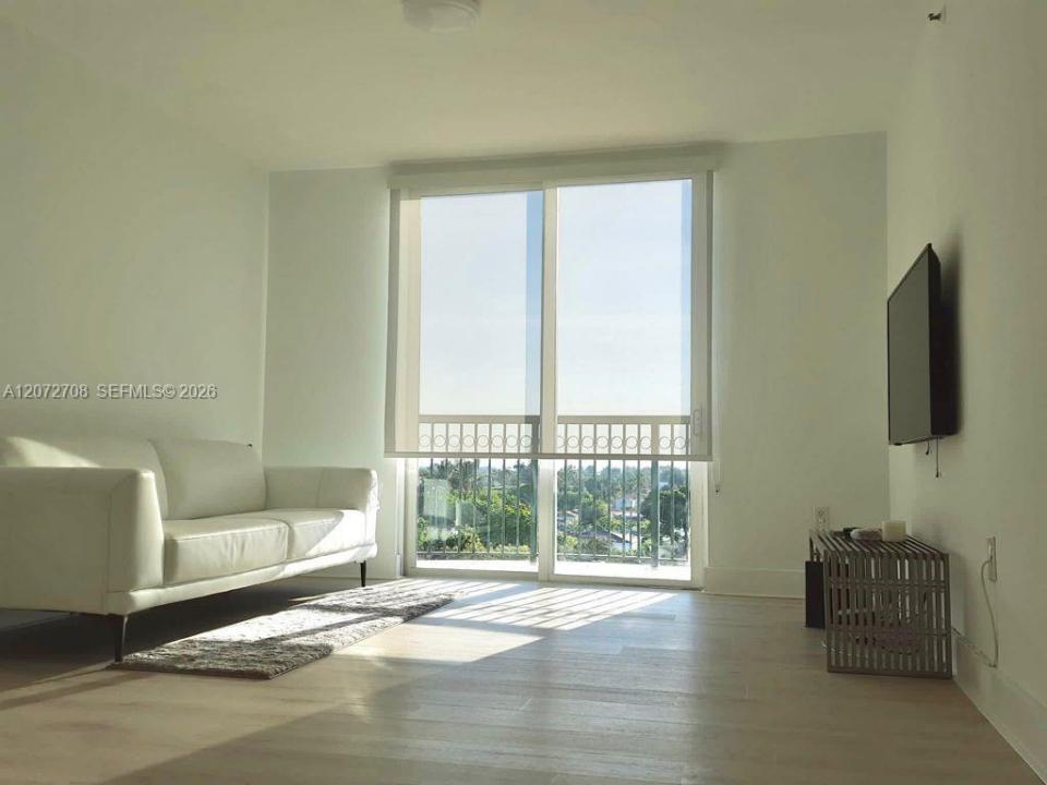 8888 Collins Ave 512, Surfside, Florida 33154, USA