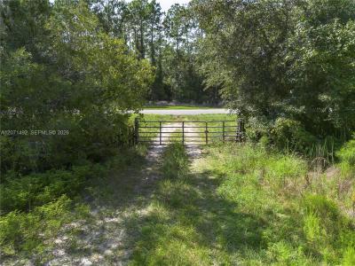 1369 Water Oak, Florida 32110, USA