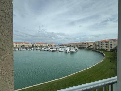 12 HARBOUR ISLE W Drive 306, Fort Pierce, Florida 34949, USA