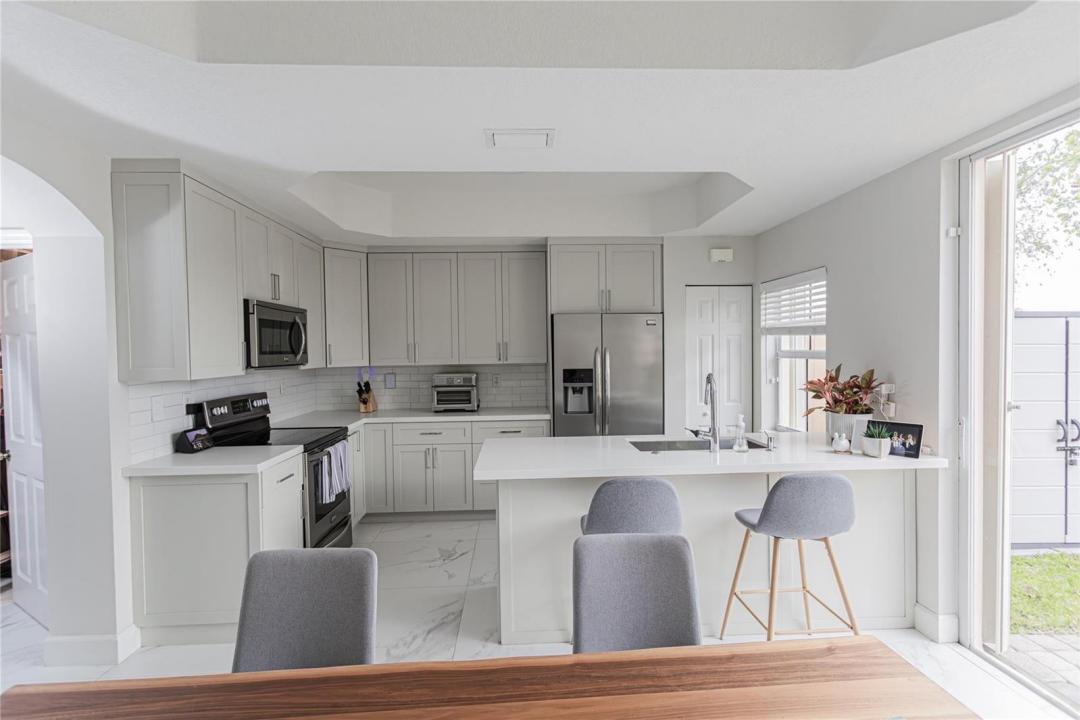 14387 SW 9th Court, Pembroke Pines, Floride 33027, États-Unis