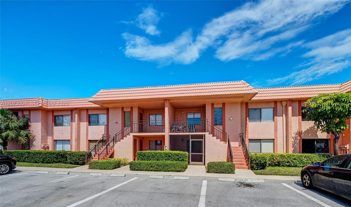 231 Lakeview Drive 103, Weston, Floride 33326, États-Unis