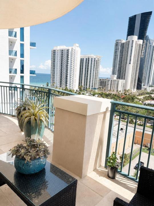 17555 SW Atlantic Blvd PH2, Sunny Isles Beach, Flórida 33160, Estados Unidos