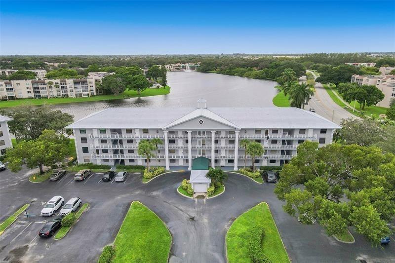 1520 WHITEHALL Drive 202, Davie, Florida 33324, USA