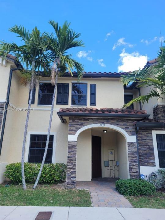 8935 W 35th Ln 8935, Hialeah, Florida 33018, USA