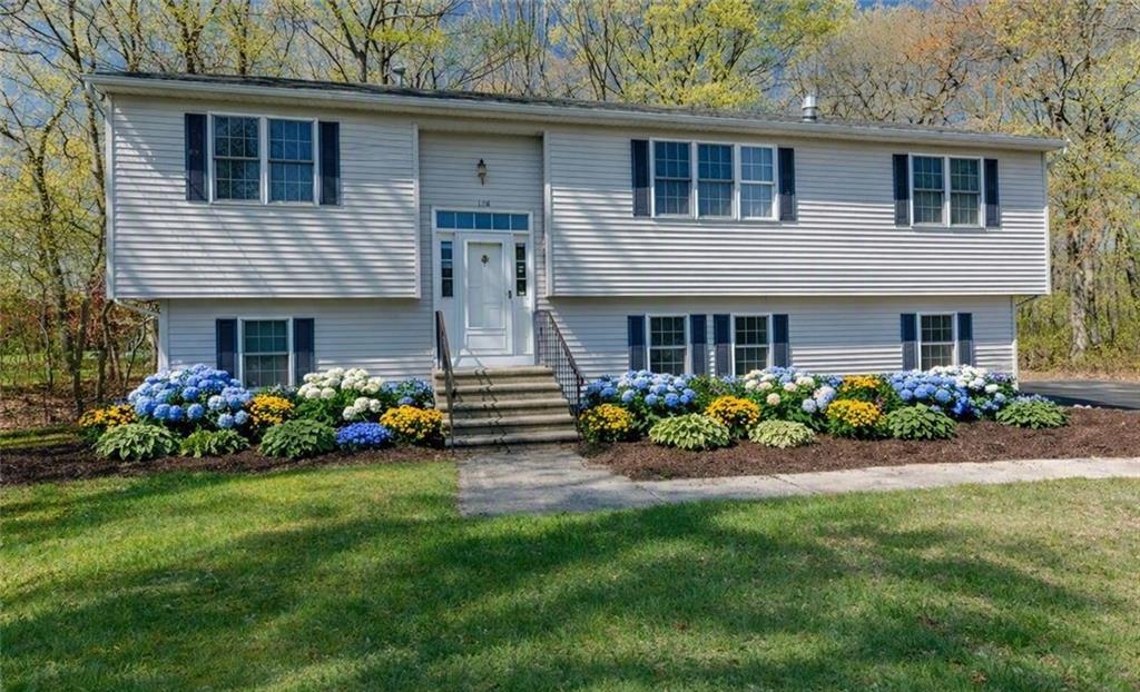 136 Hope Hill Terrace, Cranston, Rhode Island 02921, USA