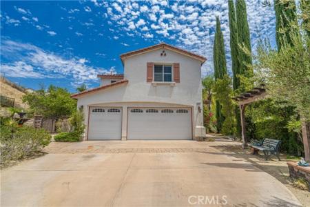 Harmony Way, Saugus, Калифорния 91390, Соединенные Штаты