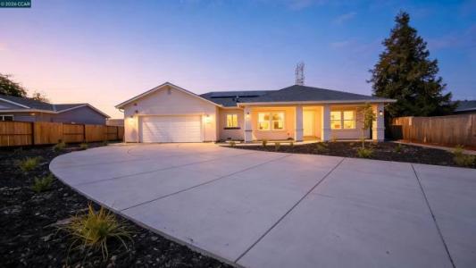 Paige Ct, Pittsburg, California 94565, Stati Uniti