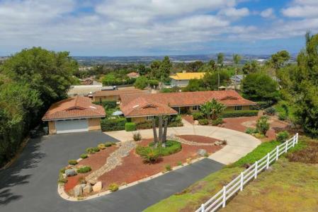 Mason Way, Vista, California 92084, Stati Uniti