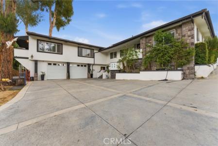 W Hermosa, Fullerton, Californie 92835, États-Unis