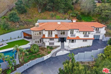 Coldwater Canyon Avenue, Studio City, Калифорния 91604, Соединенные Штаты