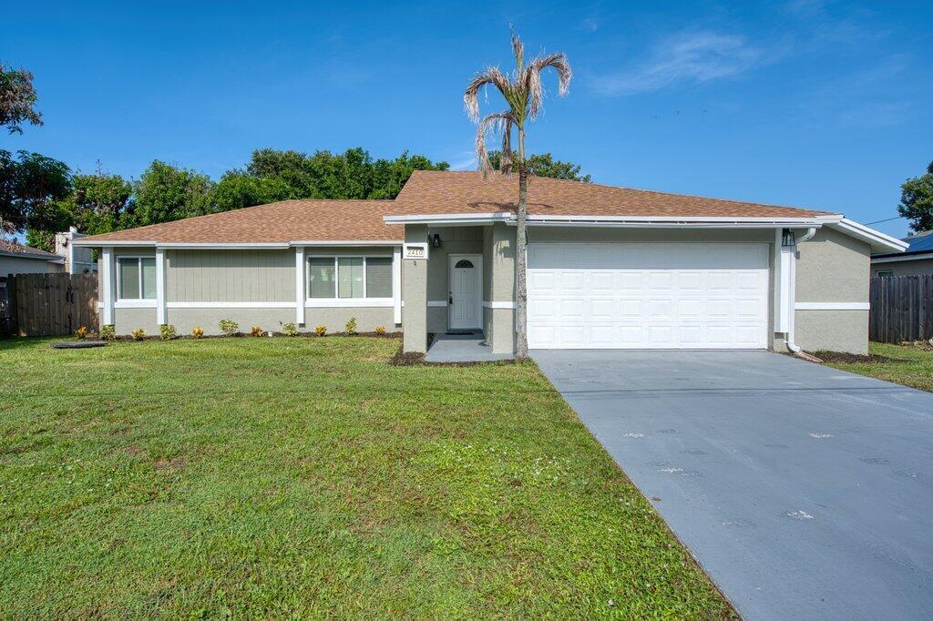 2410 SE Warwick Street, Port St. Lucie, Flórida 34984, Estados Unidos