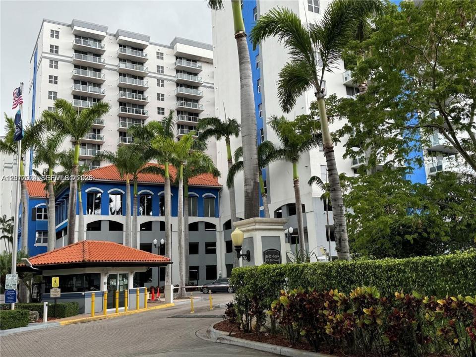 5091 NW 7th St 615, Miami, Floride 33126, États-Unis