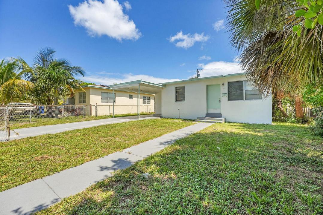 1208 W 32ND Street, Riviera Beach, Floride 33404, États-Unis